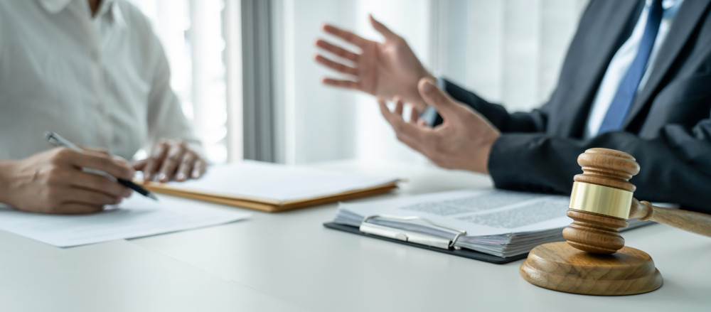 Rédaction d'un constat par un huissier: tout ce que vous devez savoir